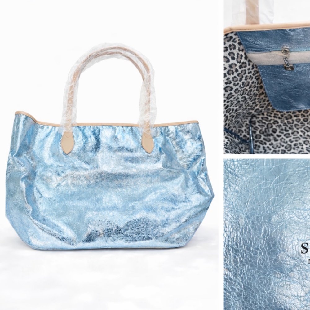 Sorial Holiday Tote in metallic light blue 💙